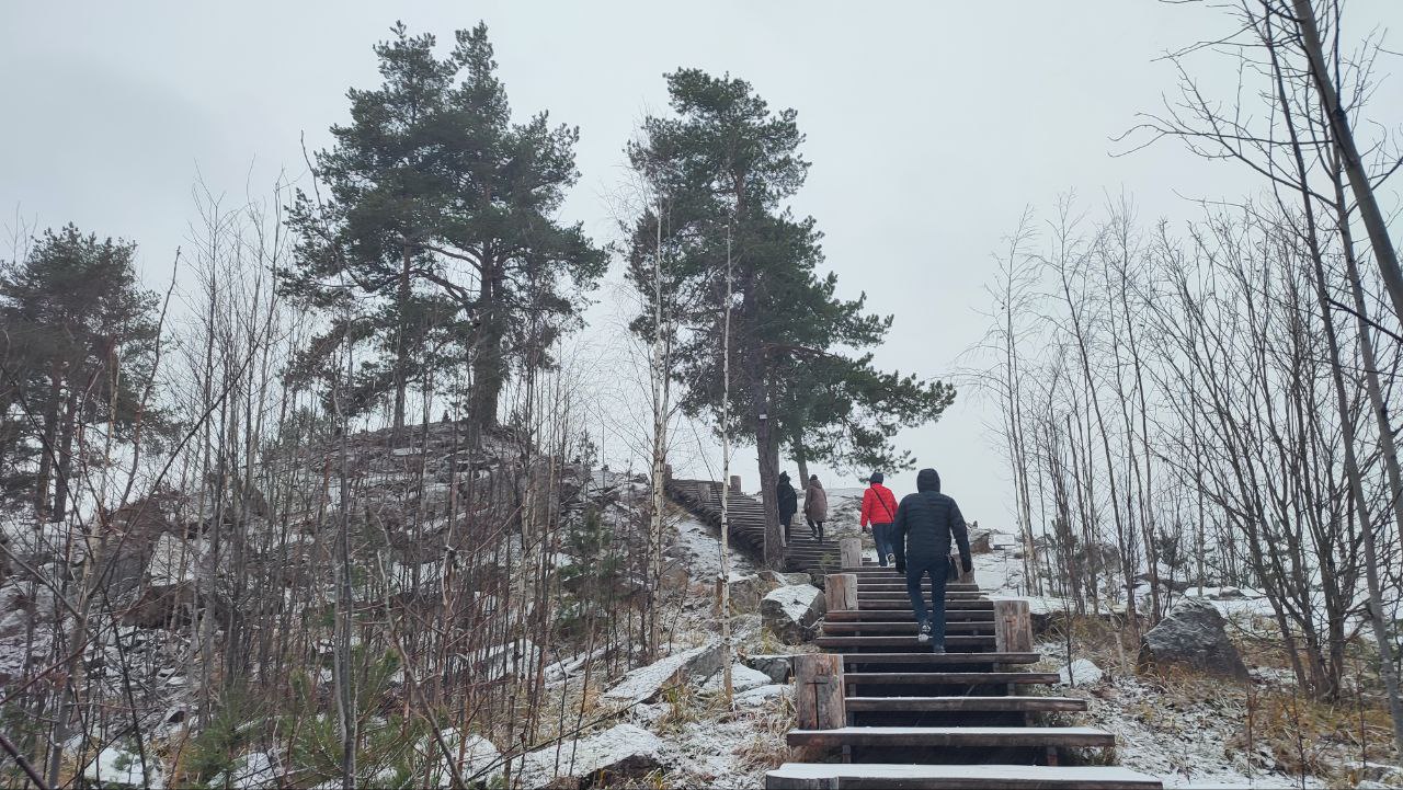 2 в 1: Выборг, Рускеала и викинги