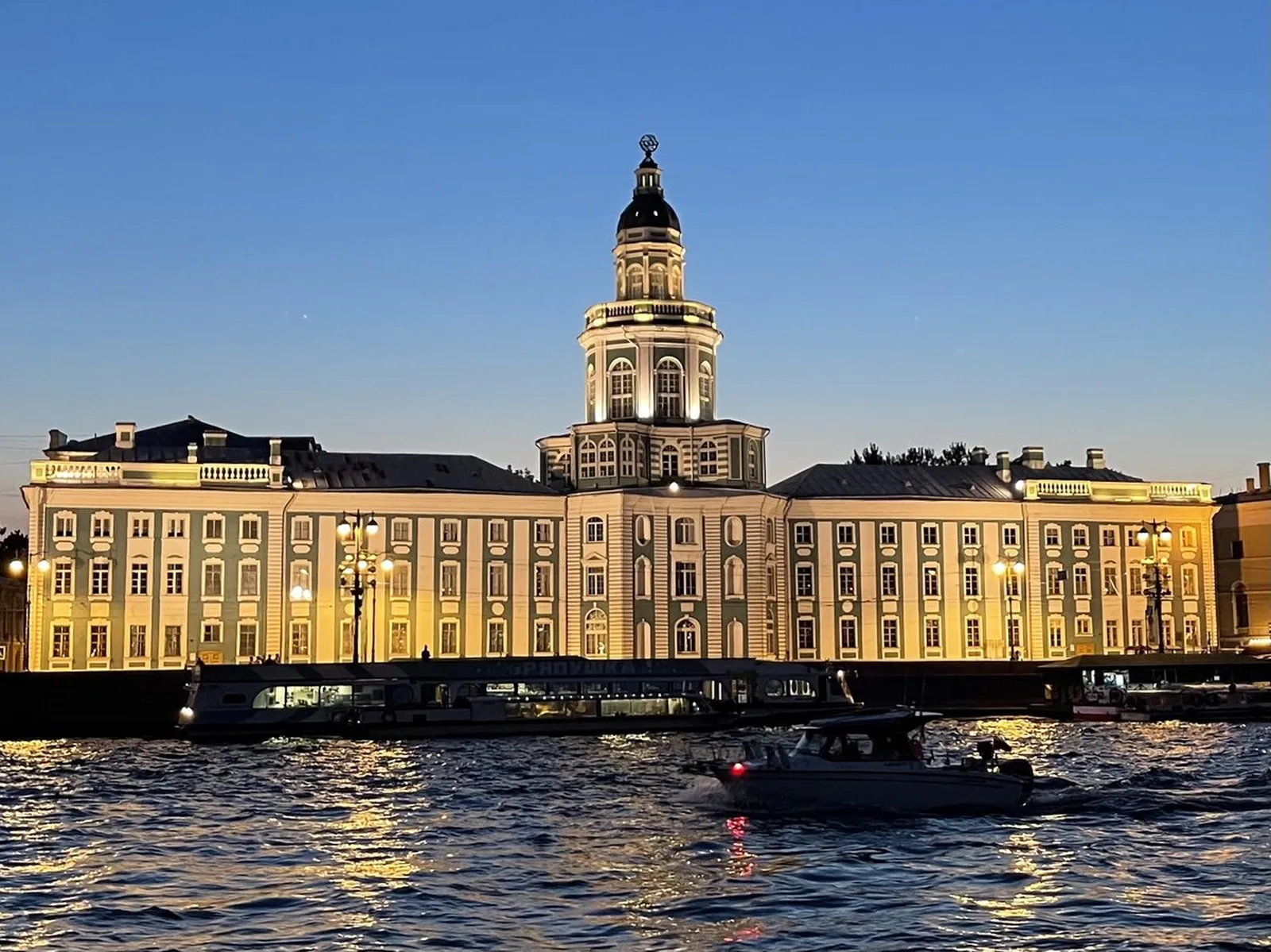 Экскурсия в Петропавловскую крепость (собор+тюрьма) + Кунсткамера — фото 3