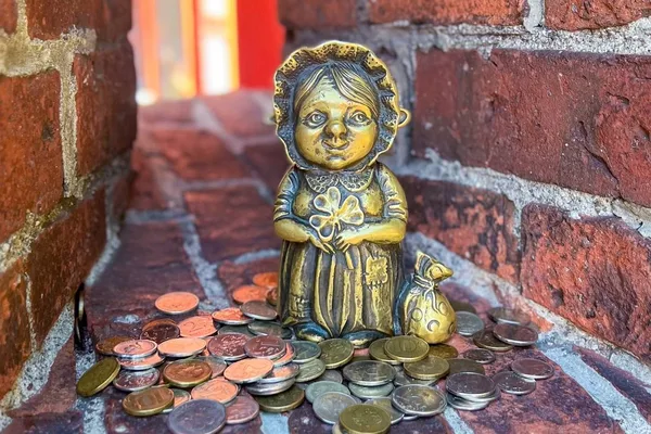 Обзорная экскурсия «В поисках хомлинов» .