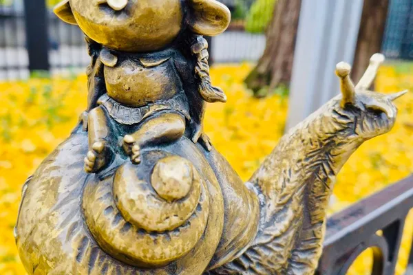 Индивидуальная обзорная экскурсия по Калининграду в поисках хомлинов.